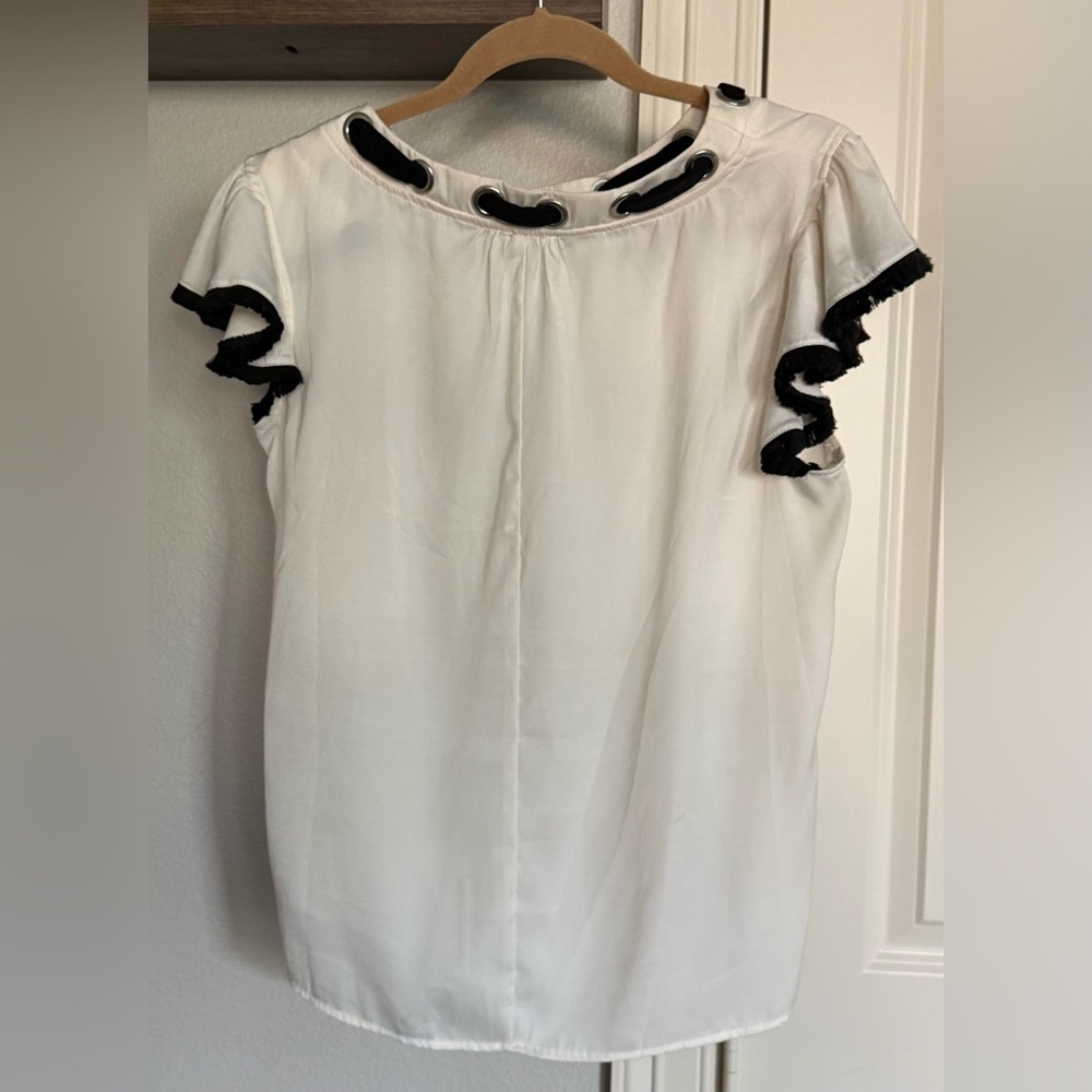 Chic Black Bow Women's Blouse - Picture 3 of 3